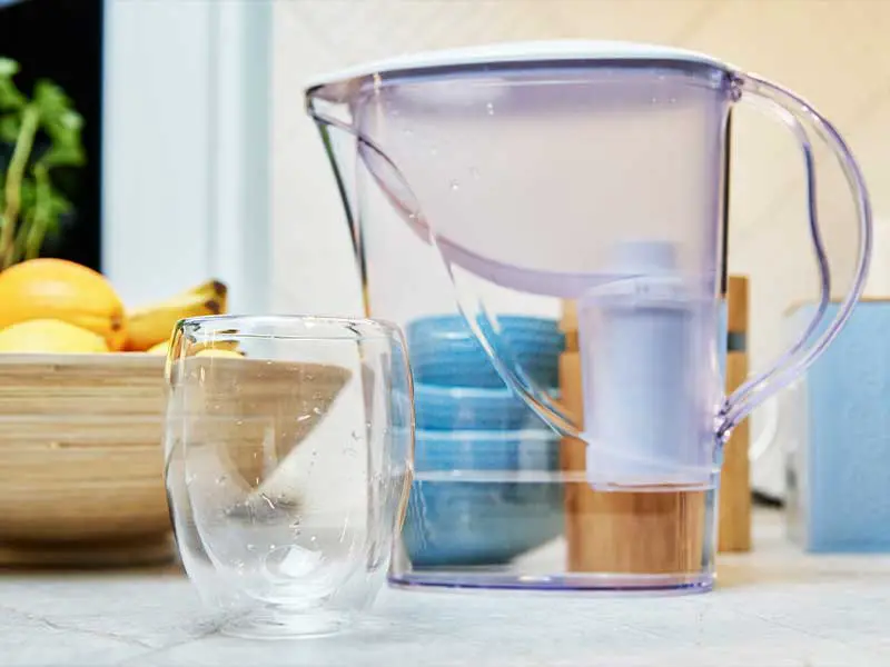 How-to-remove-the-Brita-reservoir