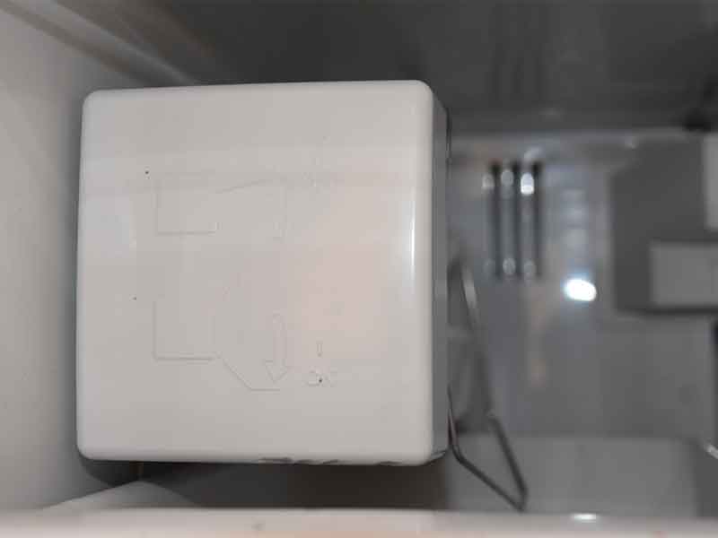 samsung fridge filter stuck